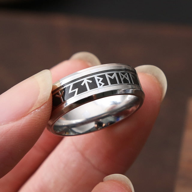 Anillo Vikingo Rúnico Negro
