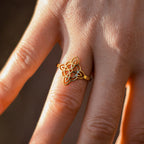 Anillo Nudo de Bruja