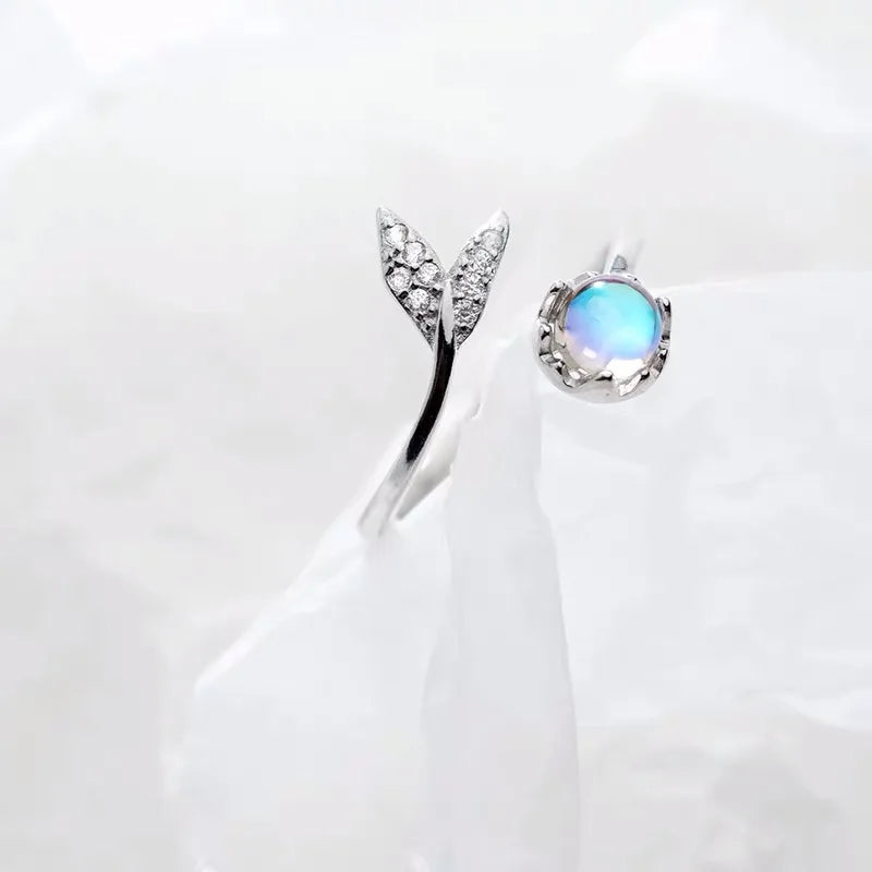 Anillo de Plata con Piedra de Luna