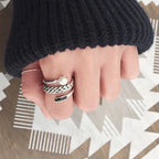 Anillo de Plata Plateada con Perla