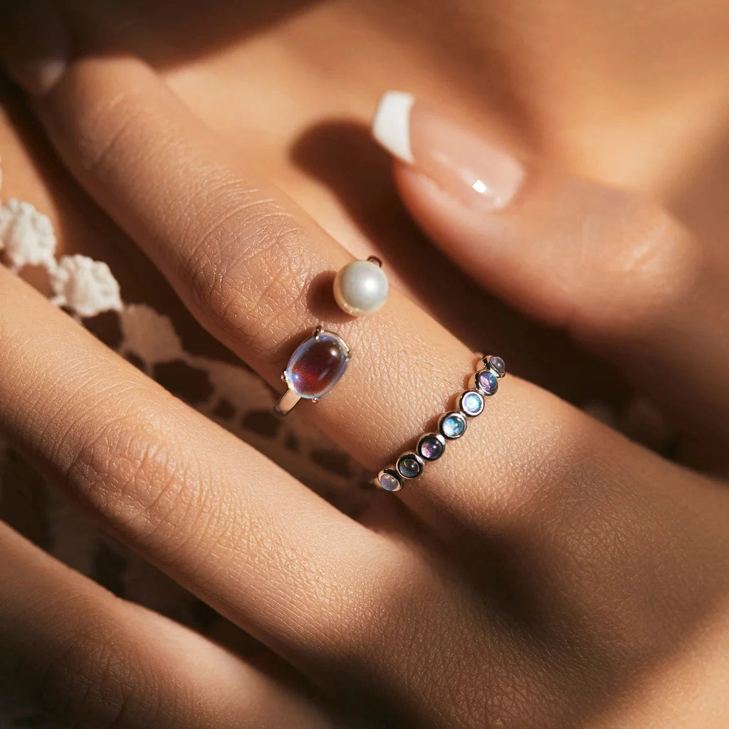 Anillo con Cristal de Piedra de Luna