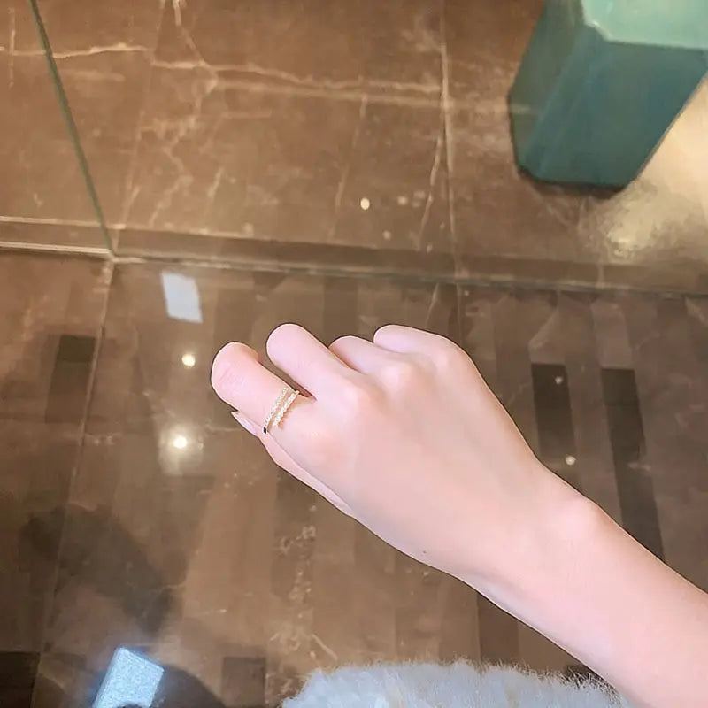 Anillo con Perlas Blancas y Strass