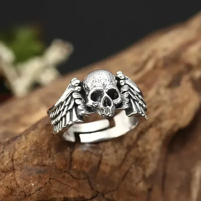 Anillo con Calavera
