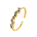 Anillo con piedra de nacimiento de circonio
