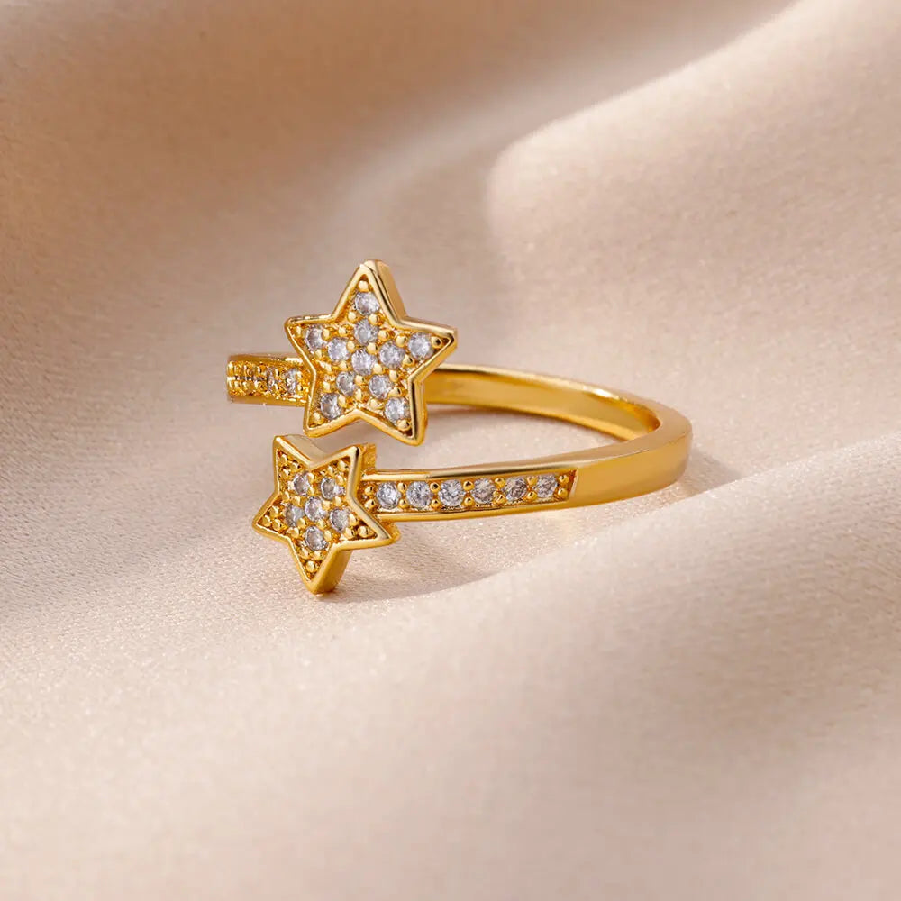 Anillo Doble Estrellas en Circonio dorado