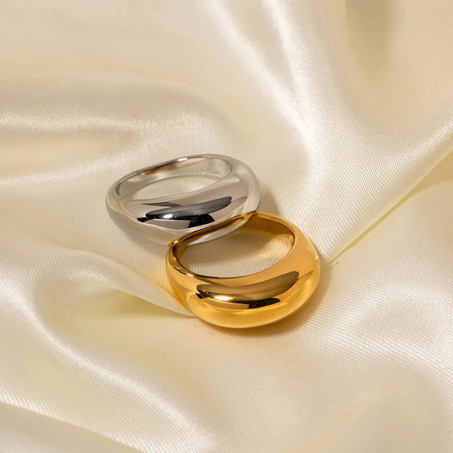 Elegante Anillo Ancho Gota de Agua plata