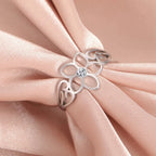 Anillo de Flor de 5 Pétalos con Circonio plateado