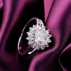 Anillo de Flor con Cristal