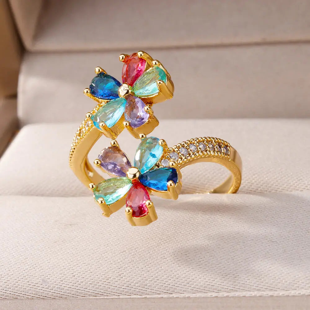 Anillo de Flores de Colores en Zirconia Oro