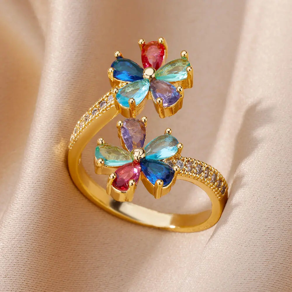 Anillo de Flores de Colores en Zirconia Oro