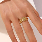 Anillo de Flores Doradas