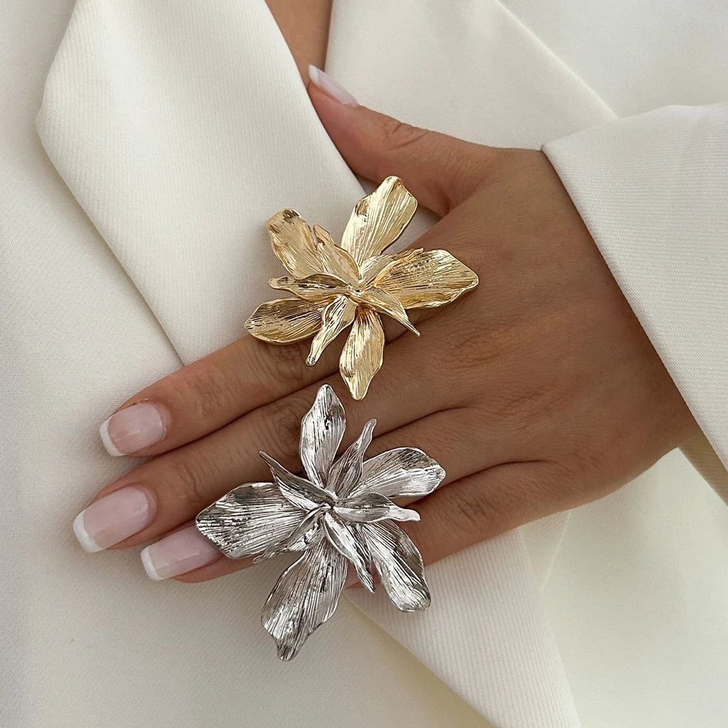 Anillo de Flor Grande de Plata