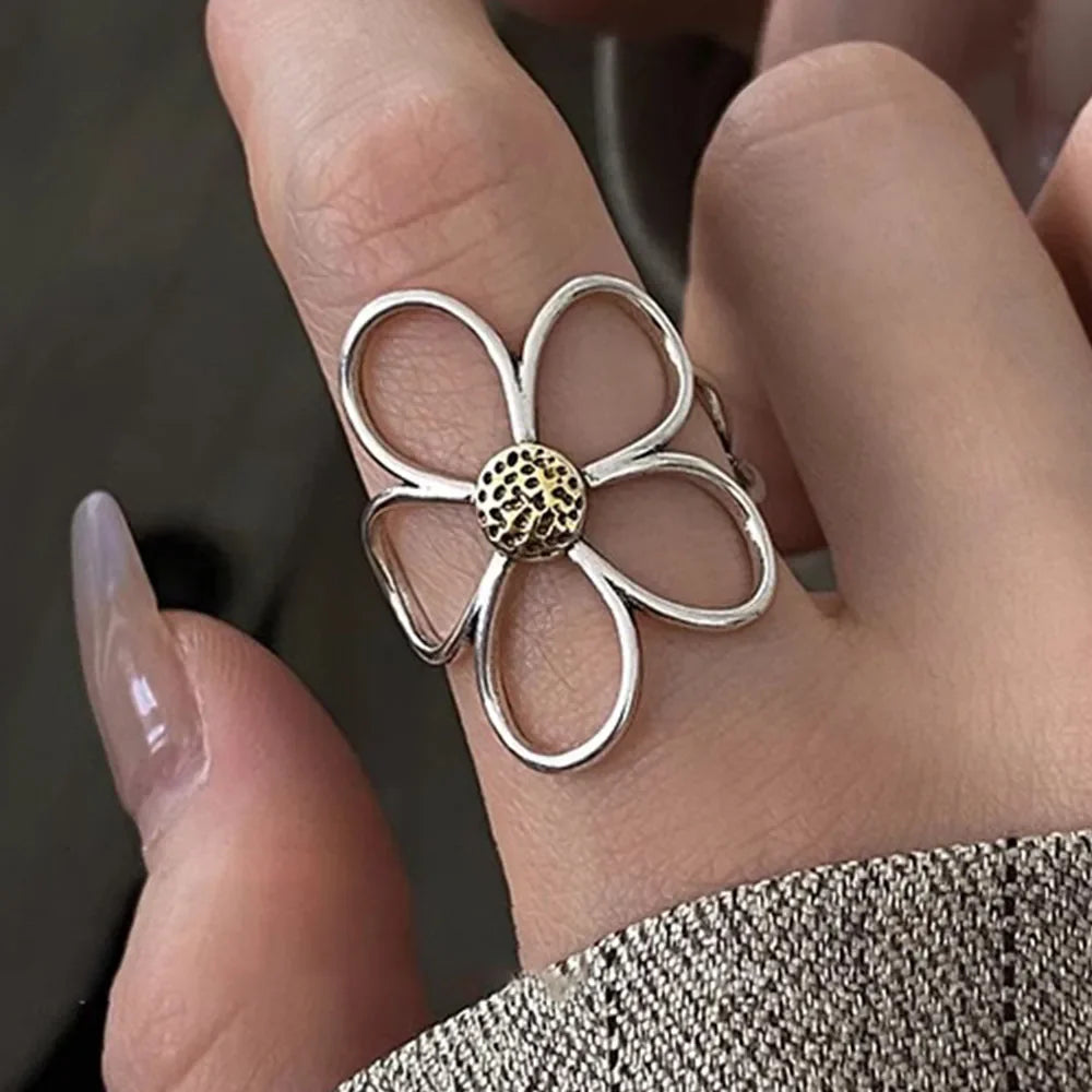 Anillo Banda Gran Flor Elegante
