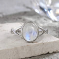 Anillo con Piedra de Luna Fertilidad