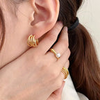 Anillo para mujer con perla blanca oro