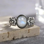 Anillo con Aro Floral Piedra de Luna