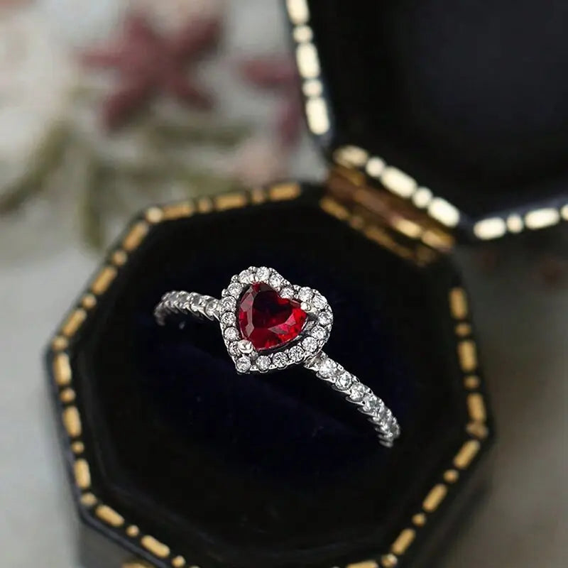 Anillo con Corazón y Circonita roja y plata