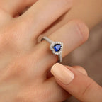 Anillo con Corazón y Circonita azul y plata