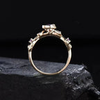 Anillo con Media Luna y Circonio oro