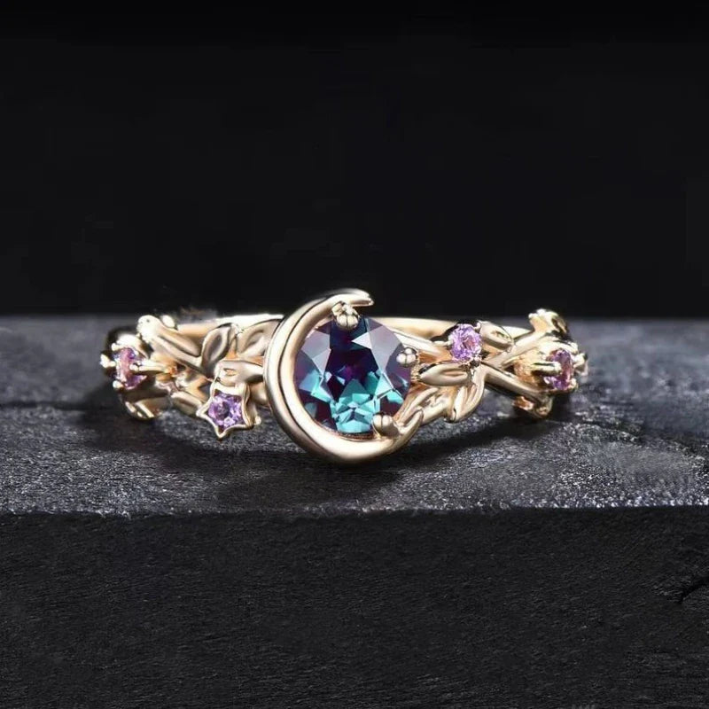 Anillo con Media Luna y Circonio oro