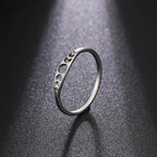Anillo con Cuartos de Luna de plata