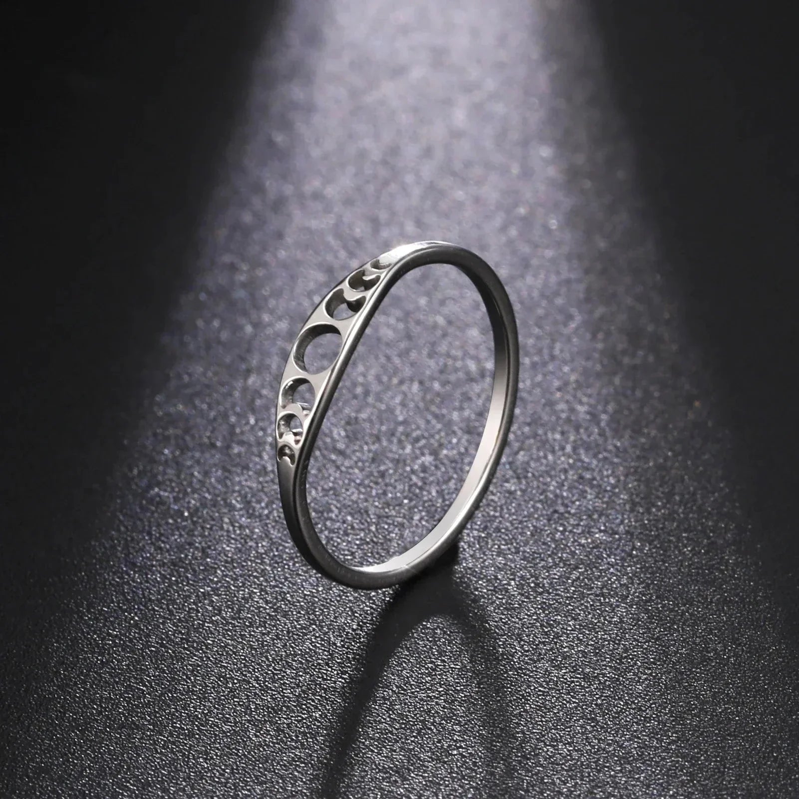 Anillo con Cuartos de Luna de plata