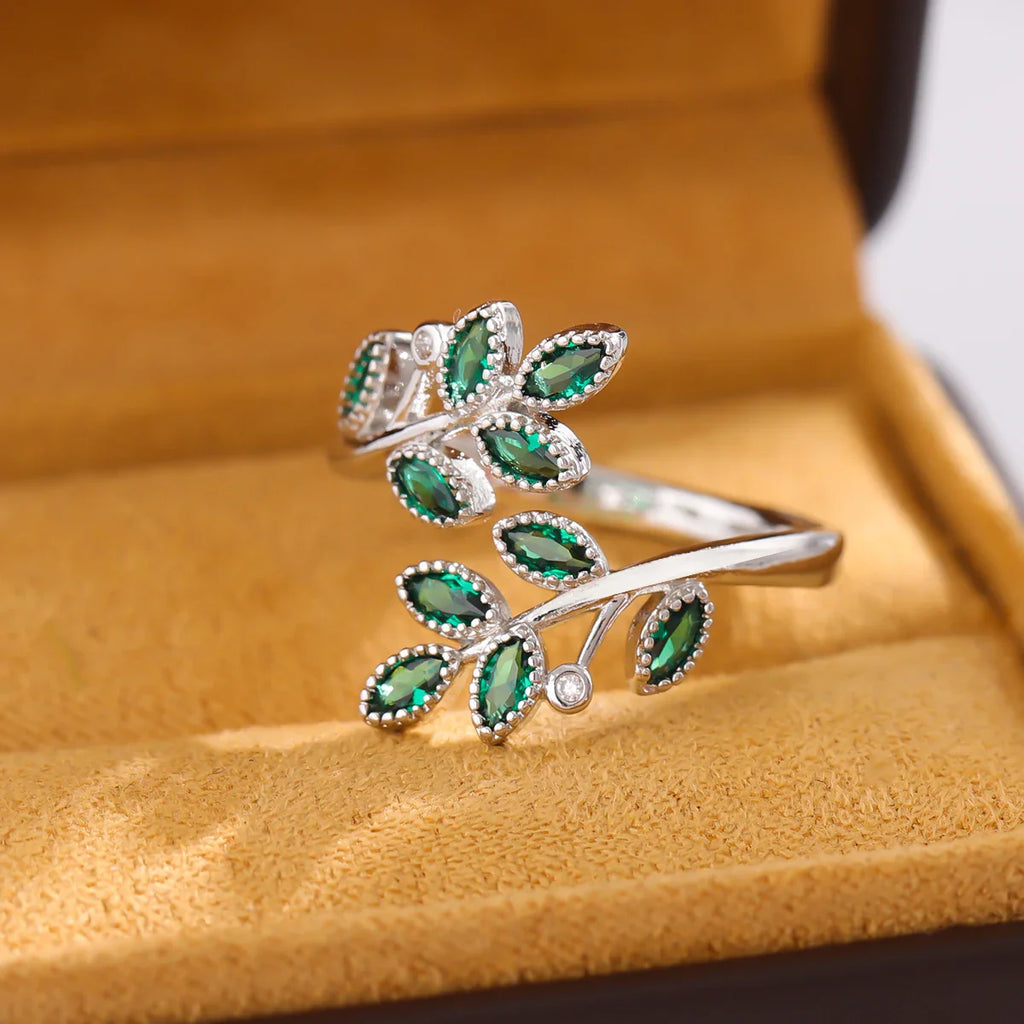 Anillo con Hojas Verdes Otoñales
