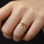 Anillo con Gota de Agua en Piedra y Circonio