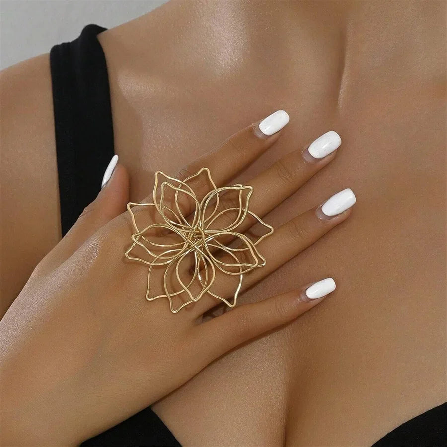 Anillo con Gran Flor