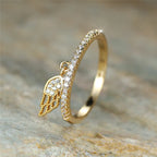 Bague avec pendentif ailes d'ange