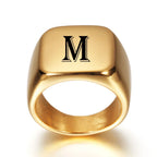 Bague carrée pour homme avec initiale - lettre