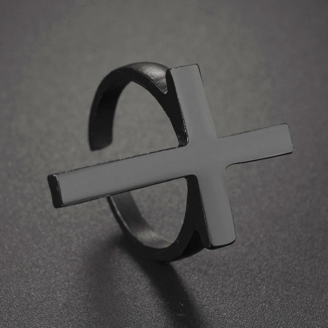Anillo Cruz Hombre Sello negro