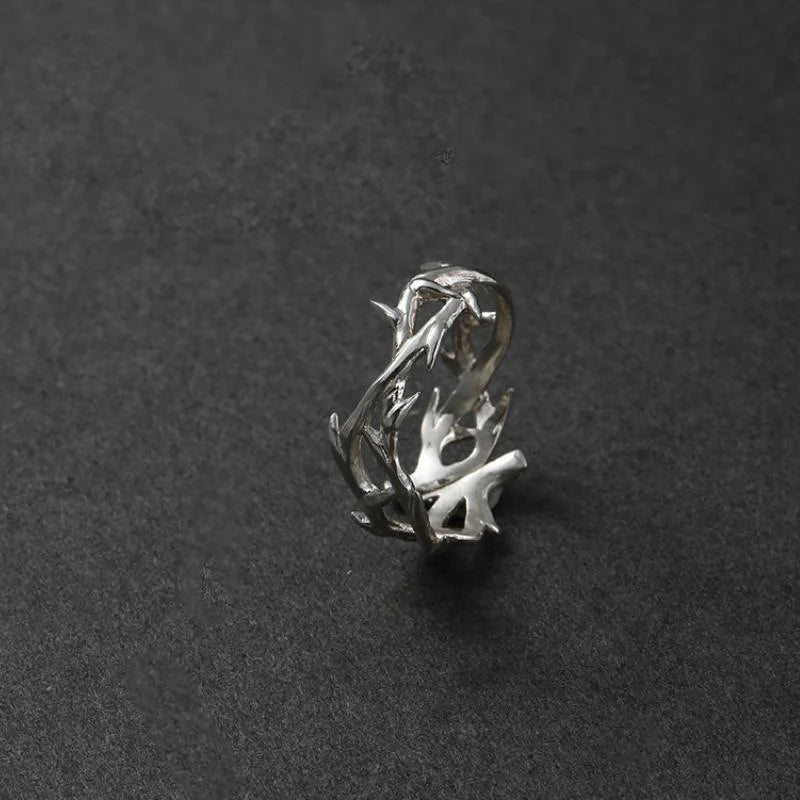 Anillo en Ramas de Coral Plateado