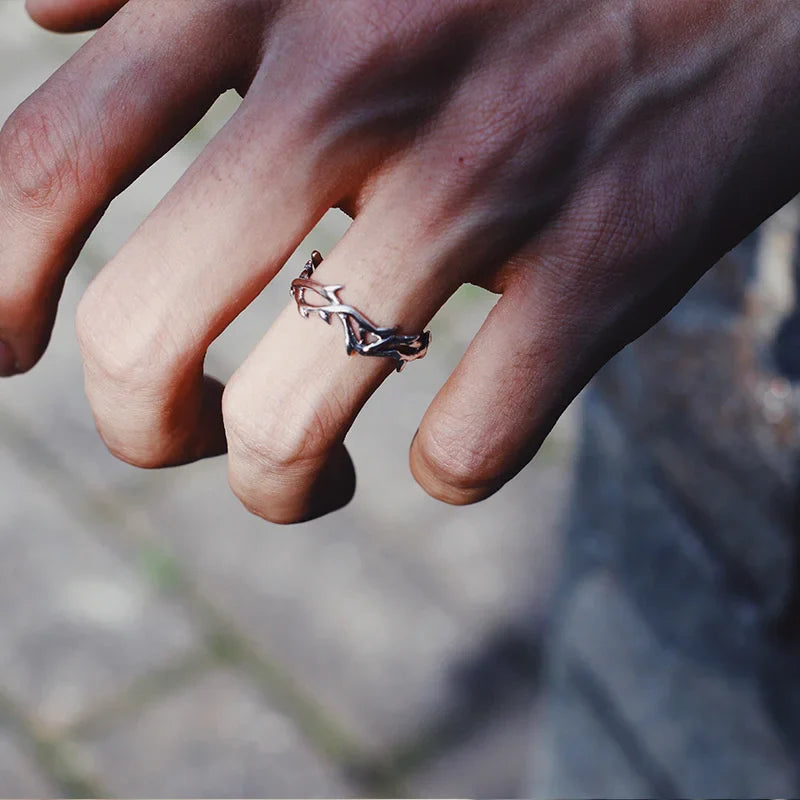 Anillo en Ramas de Coral Plateado