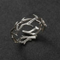 Anillo en Ramas de Coral Plateado