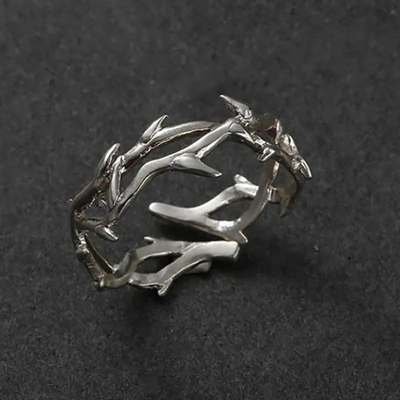 Anillo en Ramas de Coral Plateado