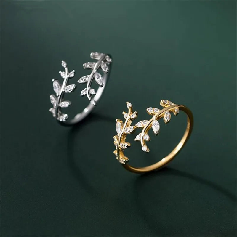 Anillo Hoja de Laurel en Circonio oro