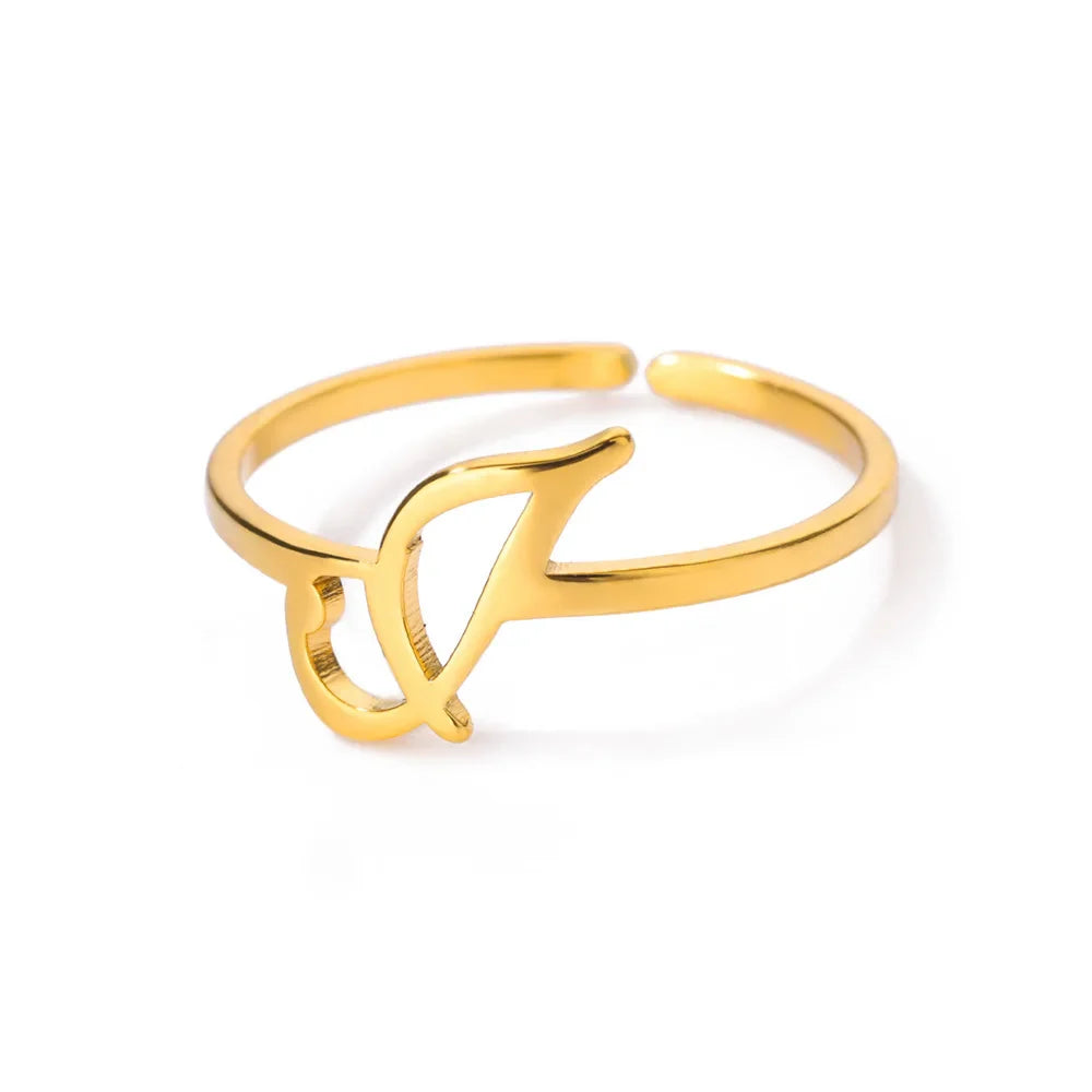 Bague fine décorée d'une initiale - lettre