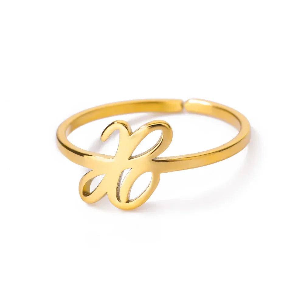 Bague fine décorée d'une initiale - lettre