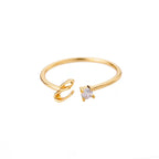 Bague fine pour femme avec initiale - lettre
