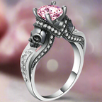 Anillo Fino Cabeza de Calavera Rosa