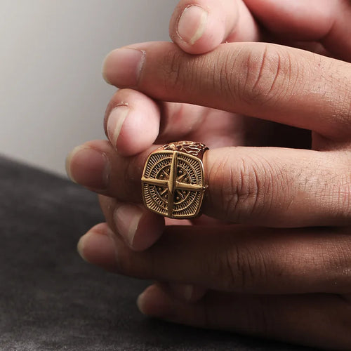 Anillo Hombre Brújula Rosa de los Vientos oro