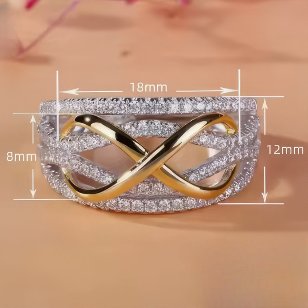 Anillo Infinito Oro y Diamante para Mujer