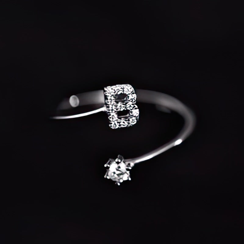 Bague initiale femme - lettre