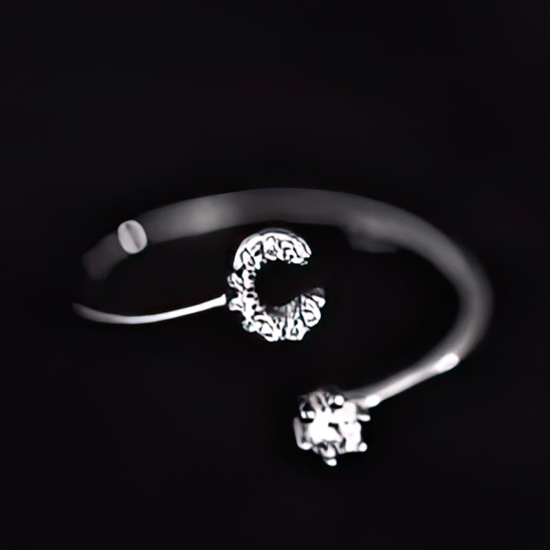 Bague initiale femme - lettre