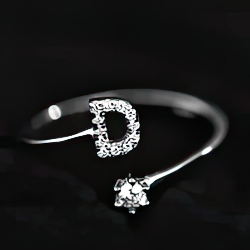 Bague initiale femme - lettre