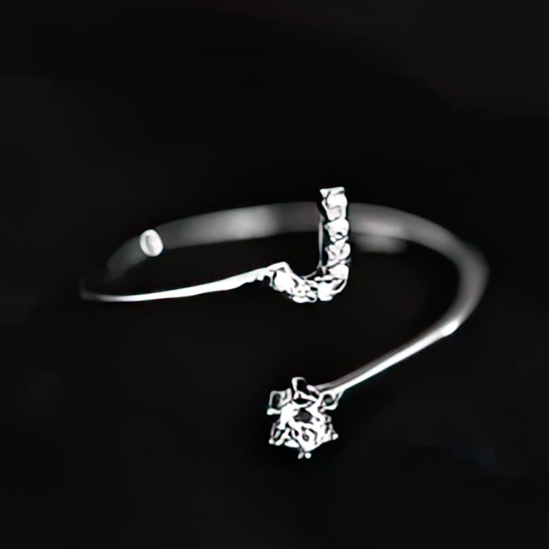Bague initiale femme - lettre
