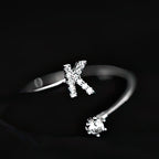 Bague initiale femme - lettre