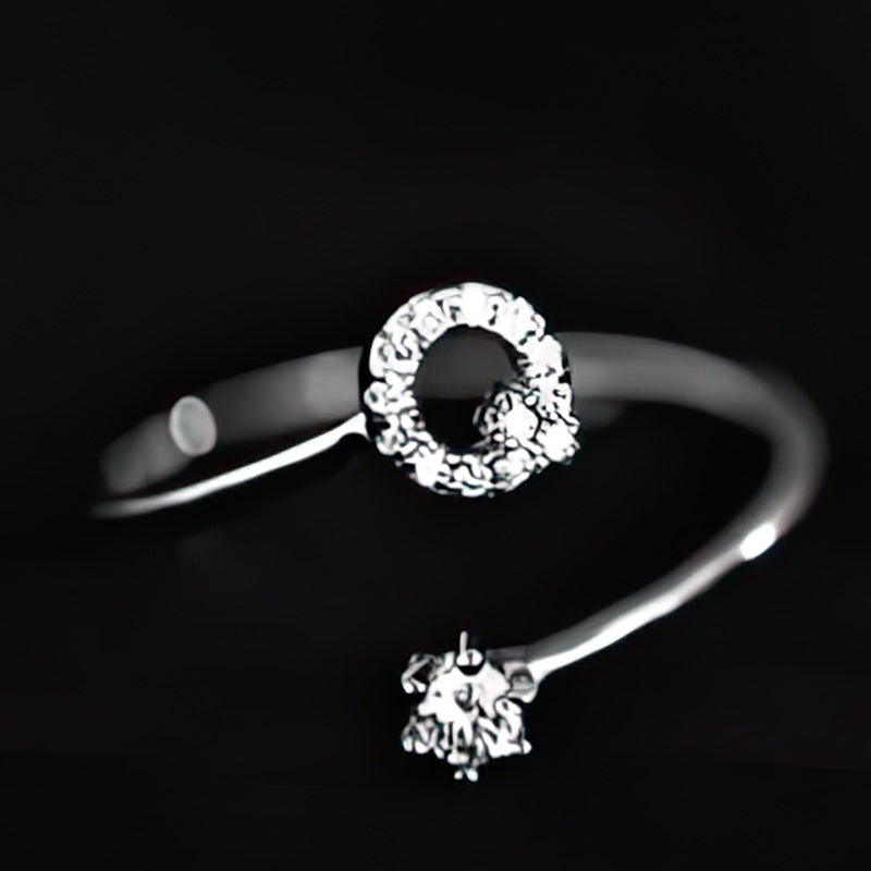 Bague initiale femme - lettre