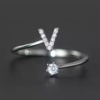 Bague initiale femme - lettre